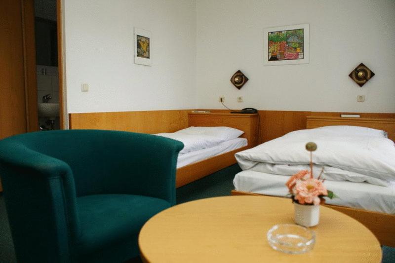 Hotel Koch Maingau Obertshausen Chambre photo